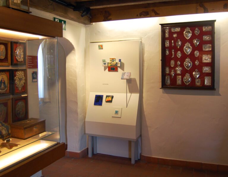 Pieter Chanterie - Exhibition modules, made for Volkskundemuseum